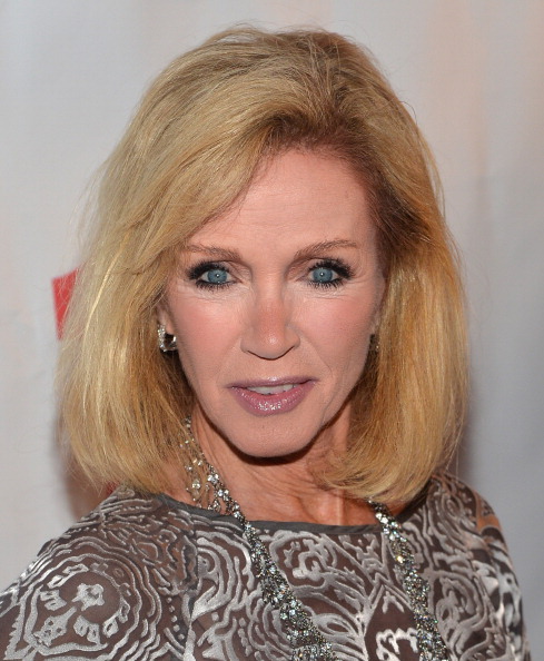 Donna Mills Net Worth