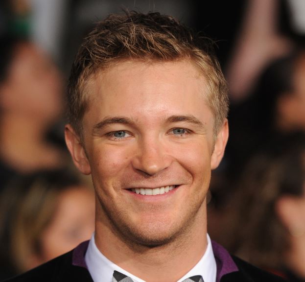 Michael Welch Net Worth