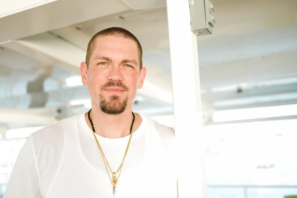 Steve Howey Net Worth