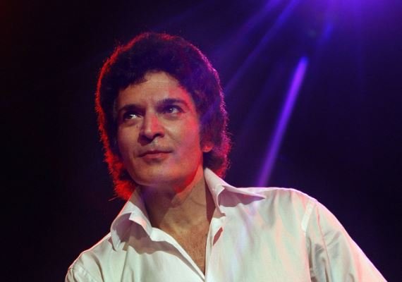 Gino Vannelli Net Worth