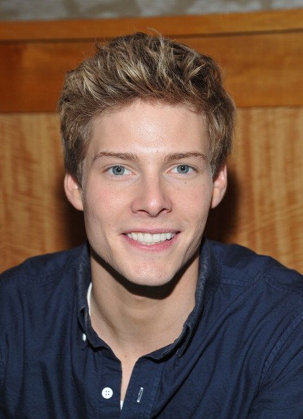 Hunter Parrish Net Worth