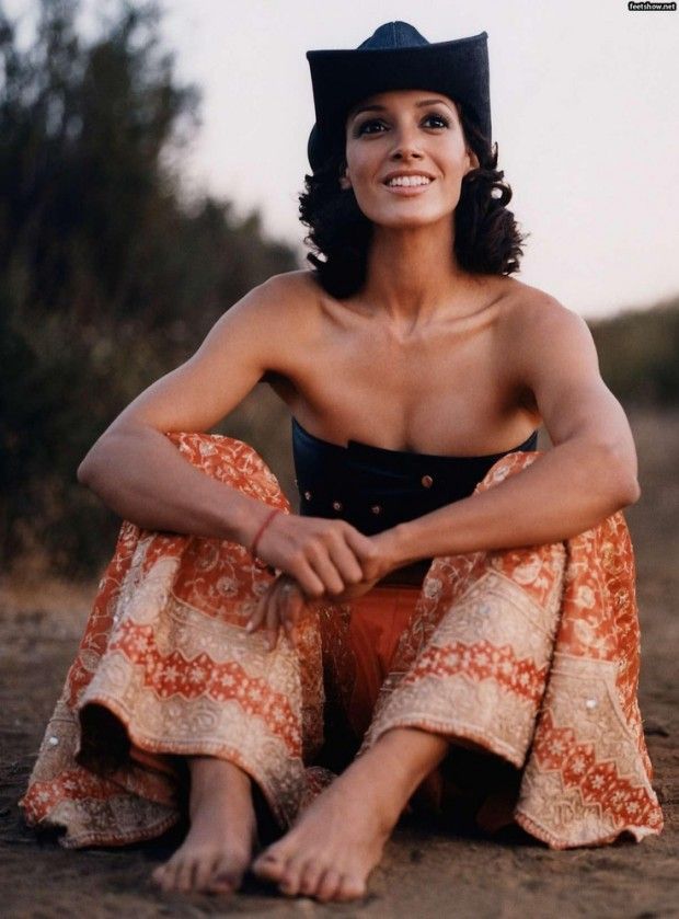 How Rich is Jennifer Beals