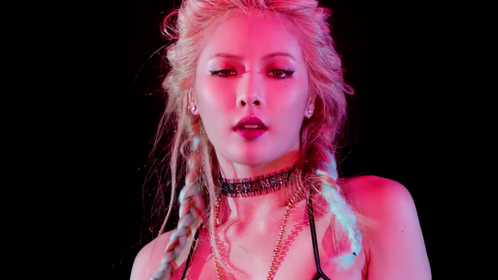 Hyuna Net Worth