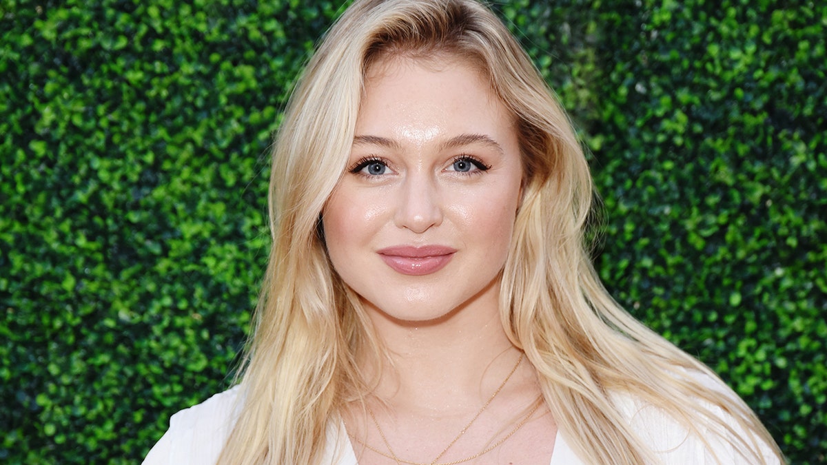 Iskra Lawrence Net Worth