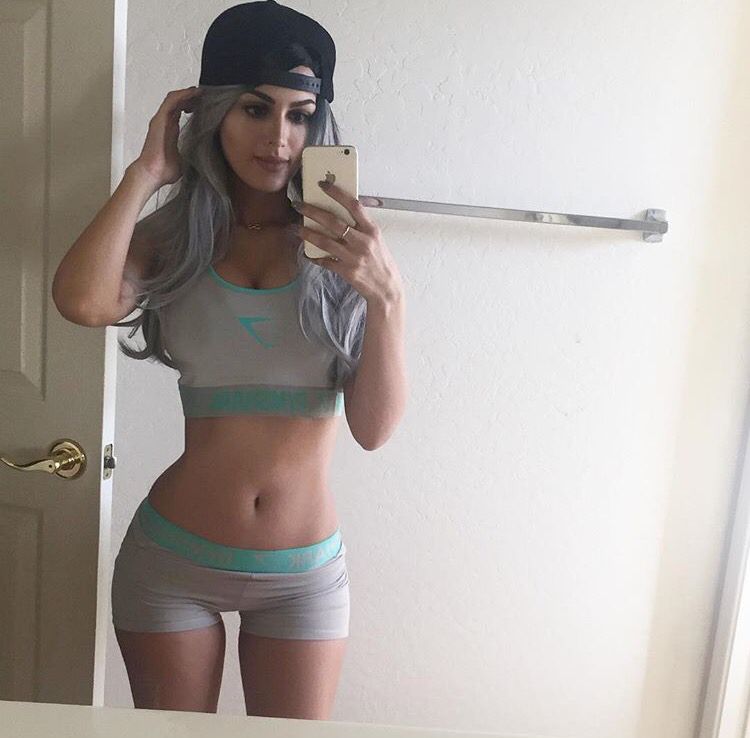 SSSniperWolf Net Worth