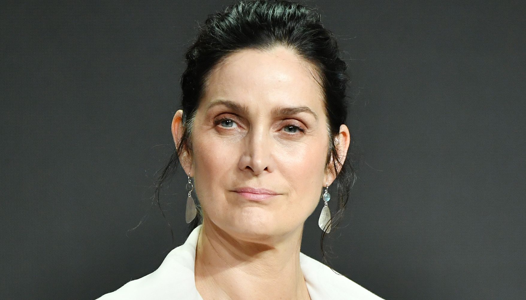 What is Carrie-Anne Moss’ Net Worth?