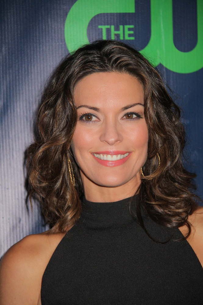 How Rich is Alana de la Garza