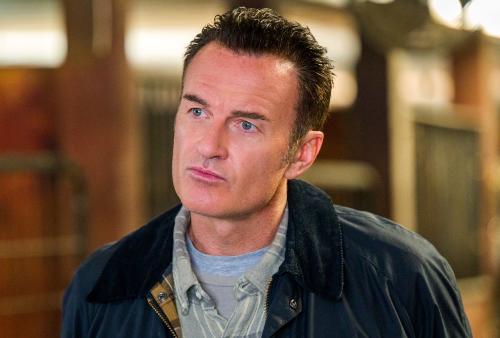 How Rich is Julian McMahon