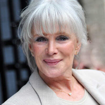 How Rich is Linda Evans