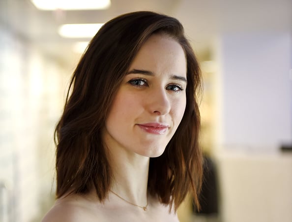 Rachel Brosnahan Net Worth