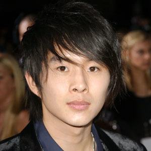 How Rich is Justin Chon